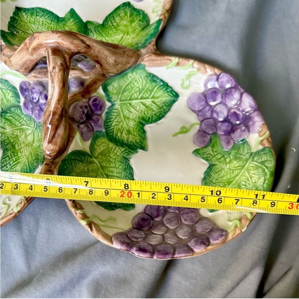 VTG Purple Grape Vibrant Kitchen Sectional Serving Dish 3D Textured Tray - Picture 5 of 7